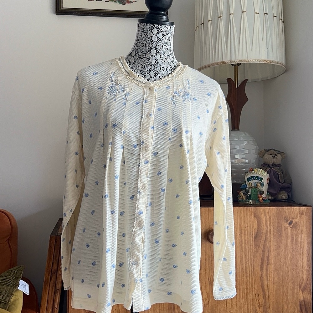 Aria Cream Long-Sleeve Button-Front Floral Waffle Knit Top